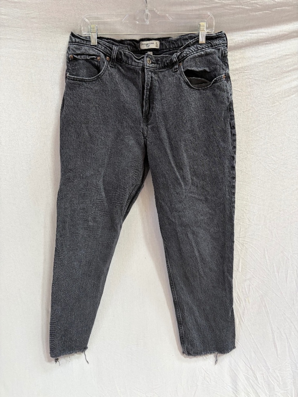 Curve love black wash jean